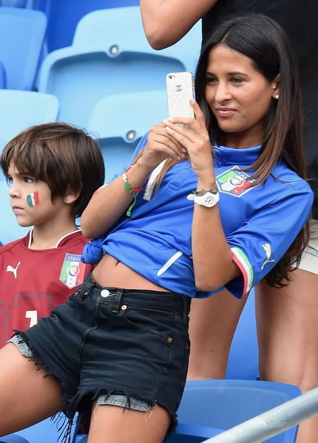 开云体育官网-俄罗斯斩获胜利，挺进欧洲杯强