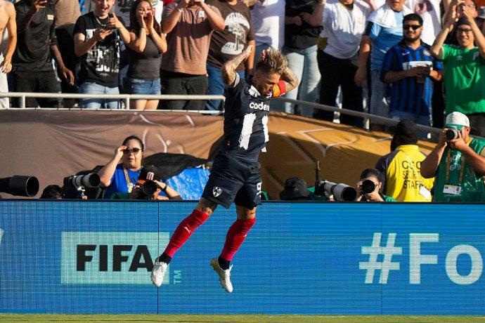 超级替补惊艳出场，帮助球队破门得分的简单介绍