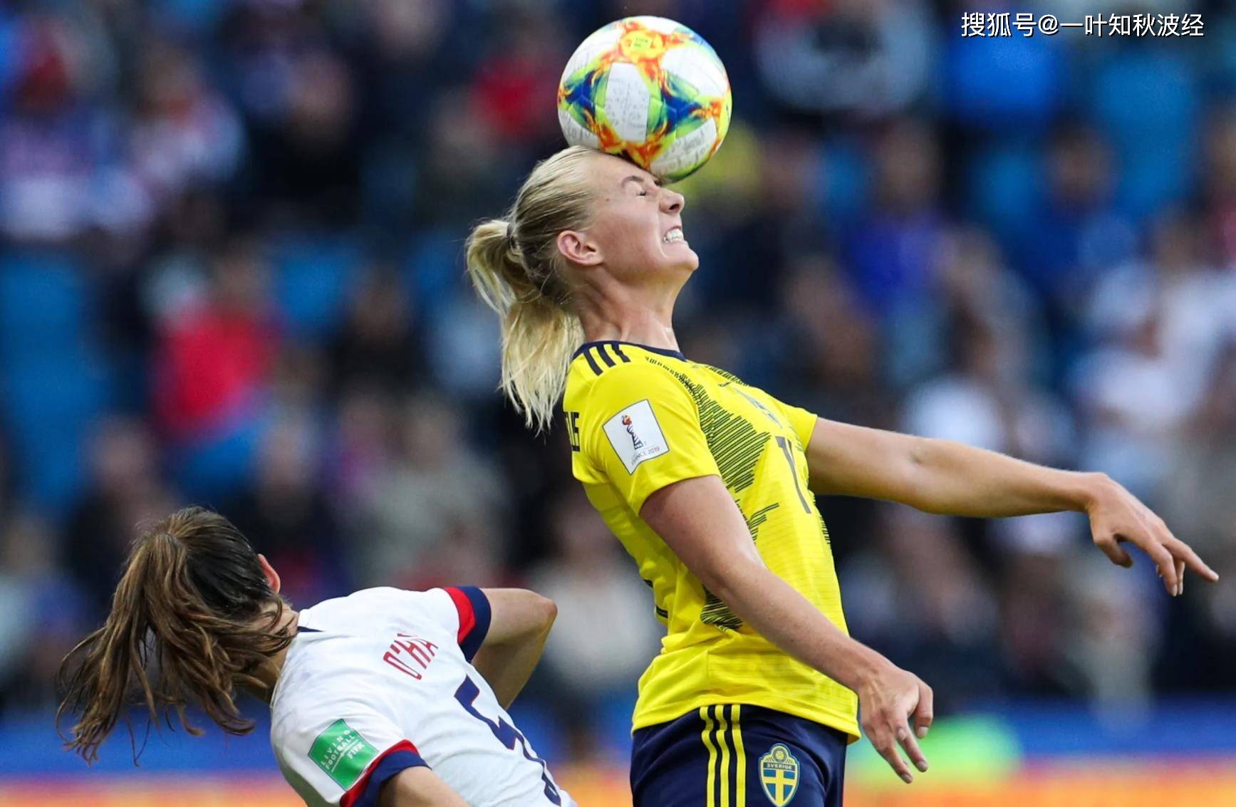 世界杯足球赛女子选手展现出色实力