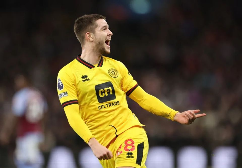 开云体育中国-纽卡斯尔逆袭成功，终结颓势