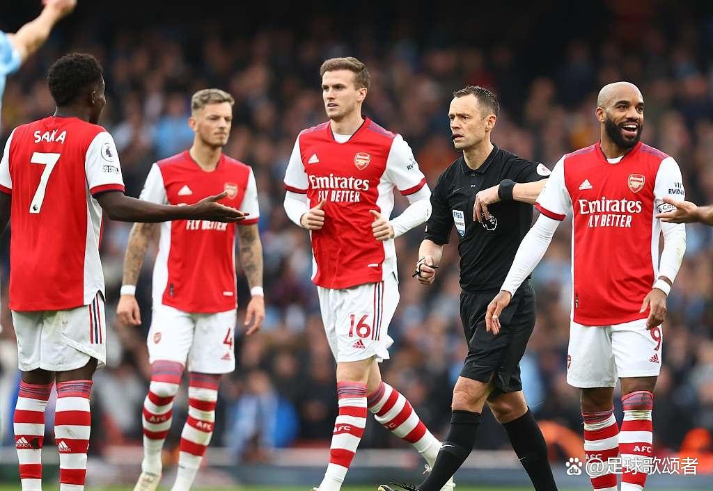 阿森纳主场失利，球迷情绪低落