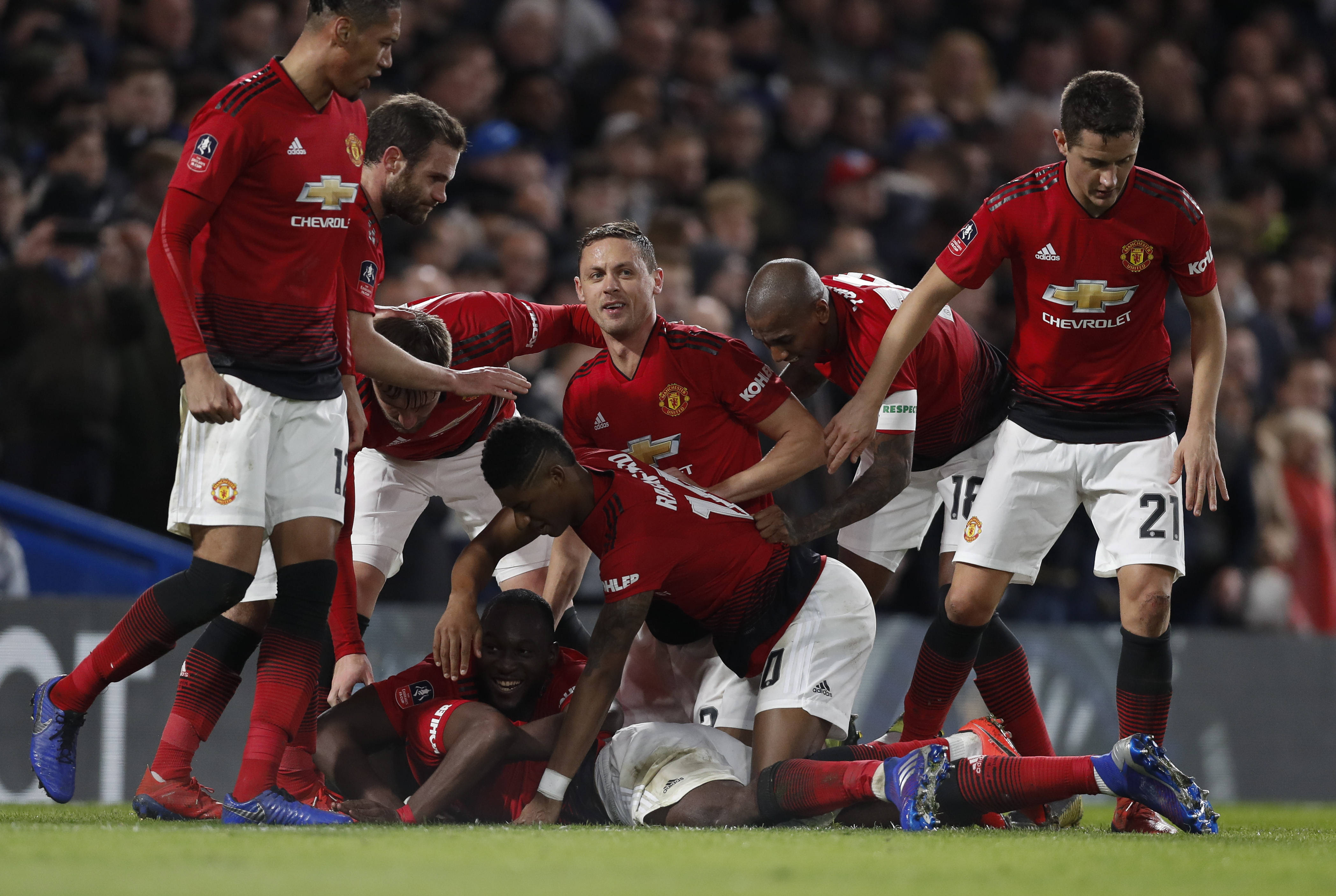 开云体育下载-曼联挫败切尔西，英超对冠军称霸