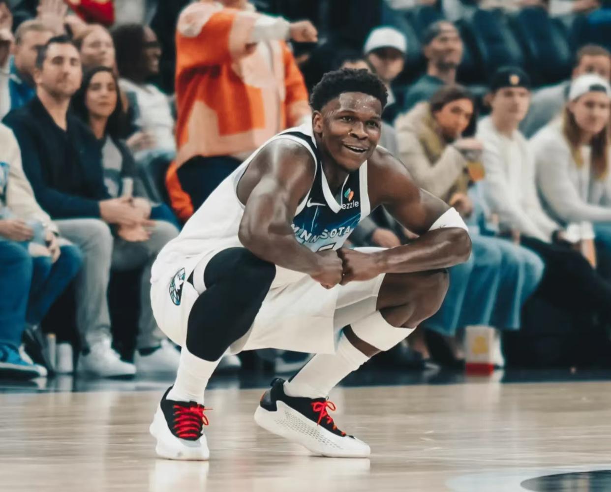 门罗为球队攻防两端做出巨大贡献