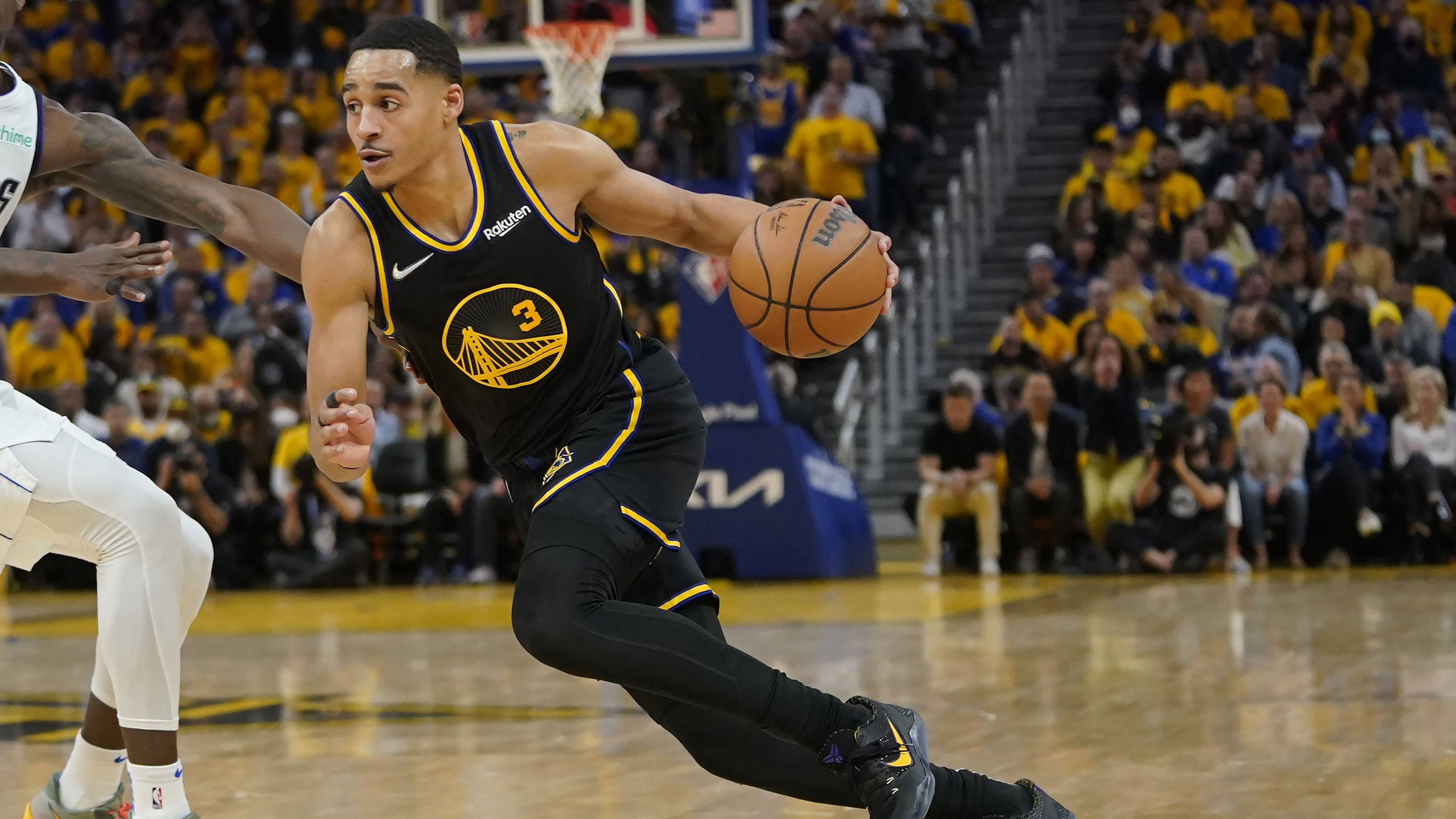 开云APP-乔丹在巴黎的比赛中续约