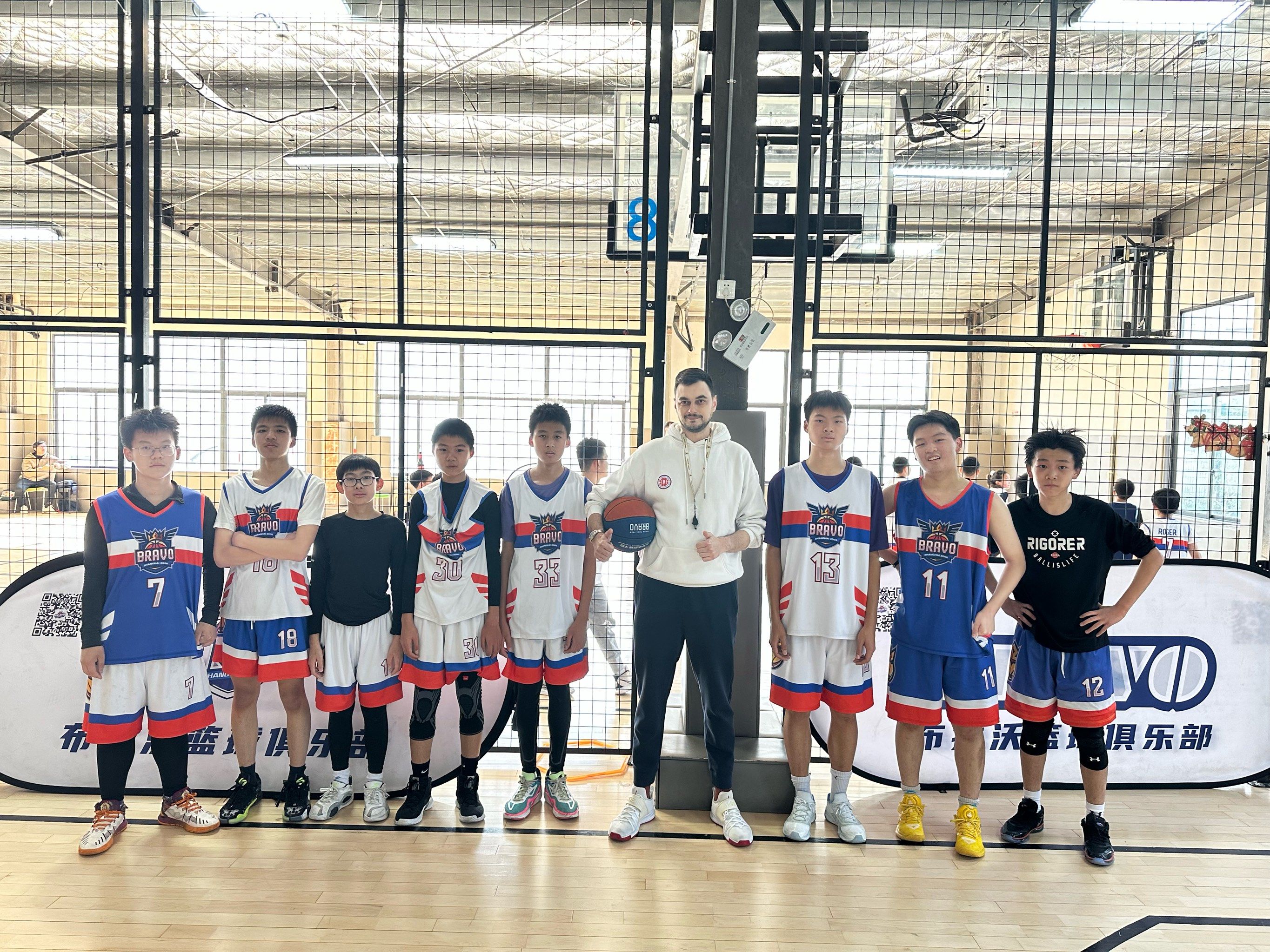 开云下载-包含篮球训练营拉开帷幕，吸引众多球迷参与的词条