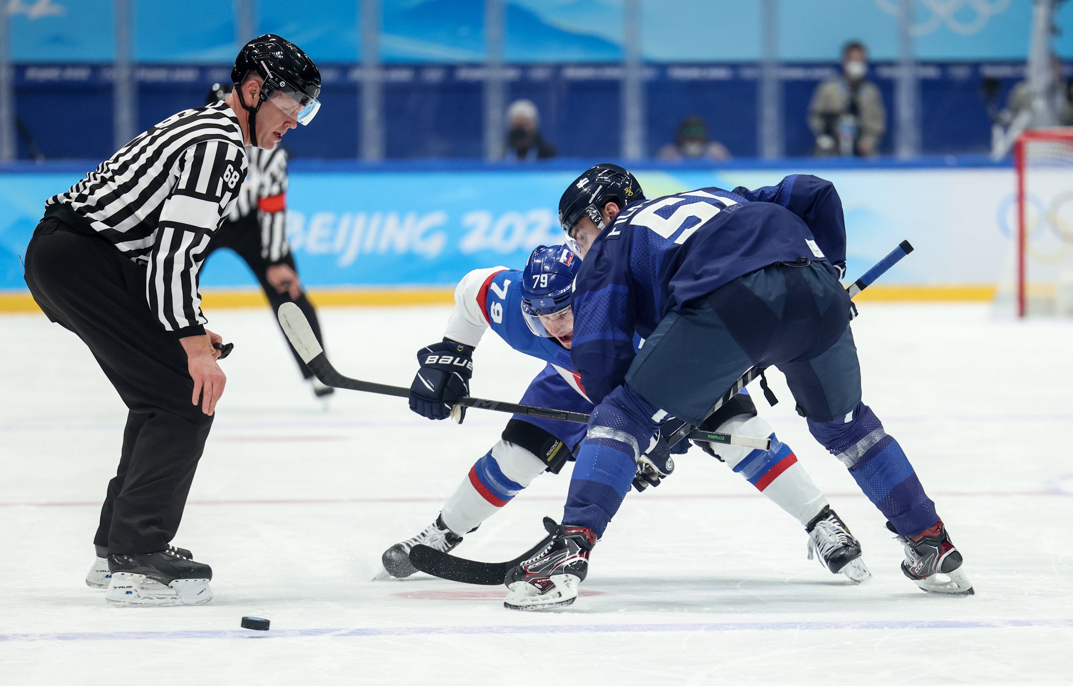 关于斯洛伐克惨败芬兰，小组形势严峻的信息