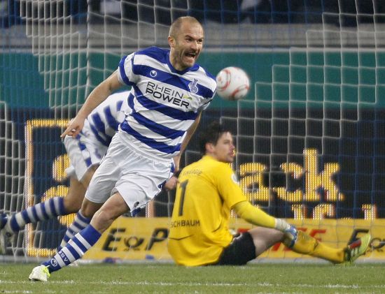 开云体育app-锦上添花，球队稳操胜券拿下大胜的简单介绍