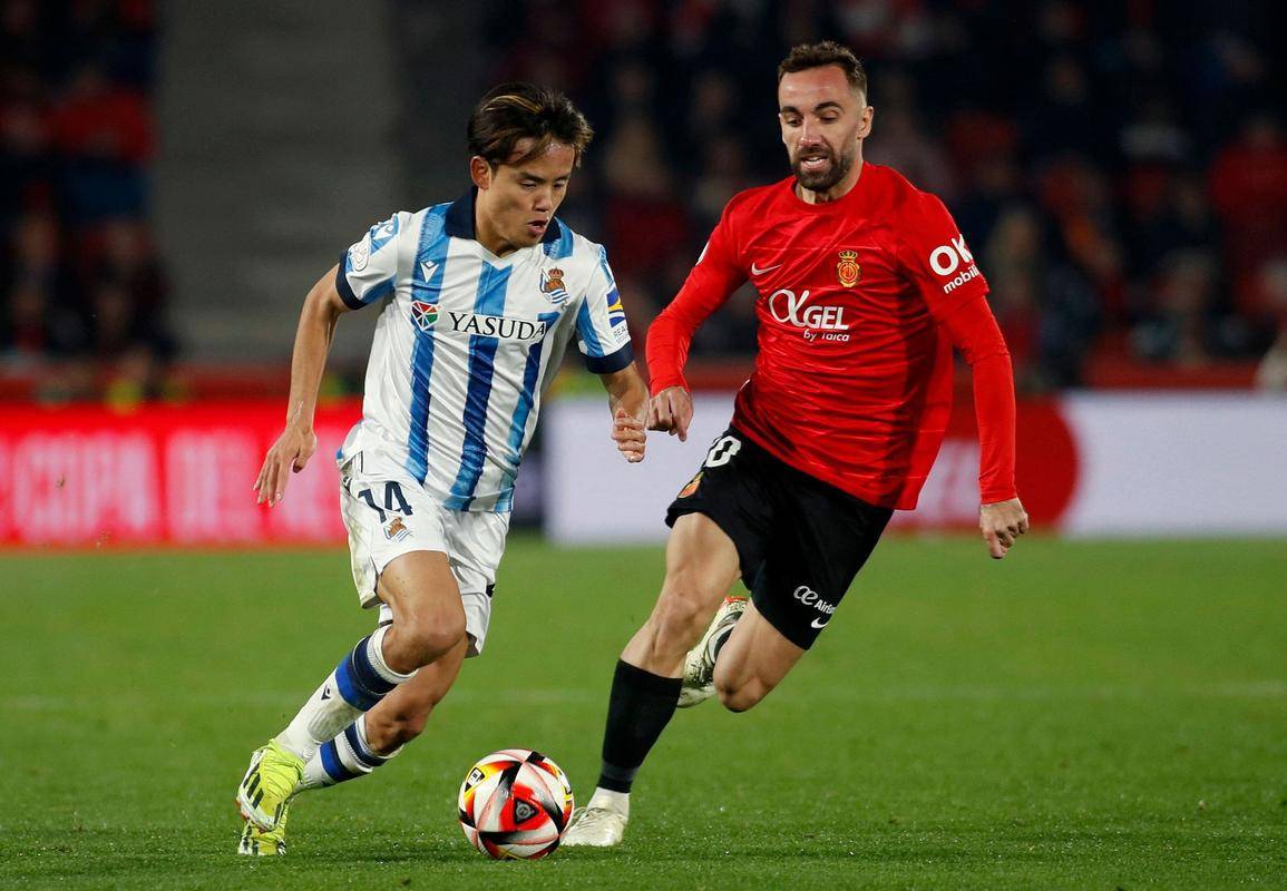 包含皇家社会客场逆转成功，反超对手夺胜！的词条