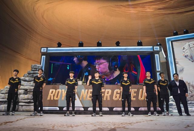 开云体育-FNC险胜SHR，Caps成为全场焦点小组赛3:0（首尔）