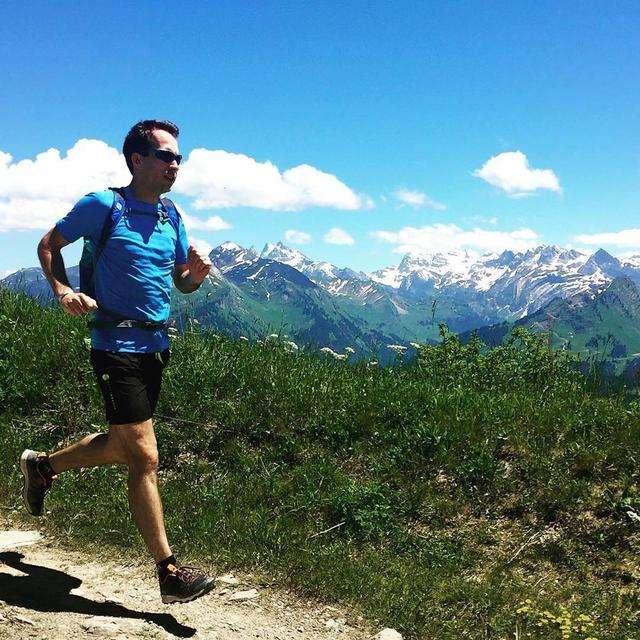 陕西队连胜摆脱困境，全队热情奔跑