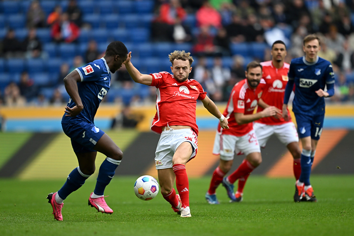 开云平台-国际足球比赛带来精彩的对决